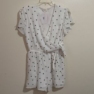 Everly Polka Dot  Women M Short Rompers  Pants Lined